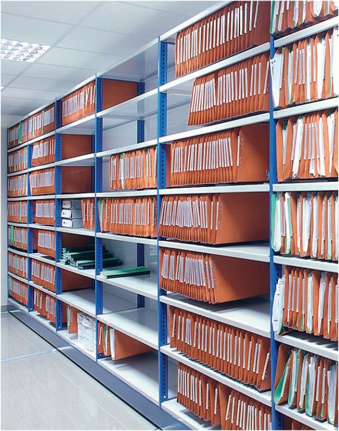 instalación estantería M3 conjunto carpetero